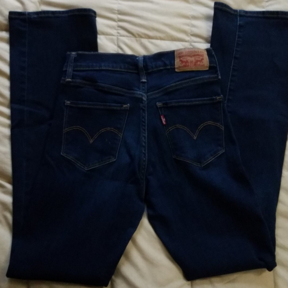 Levi's 315 Shaping Bootcut jeans